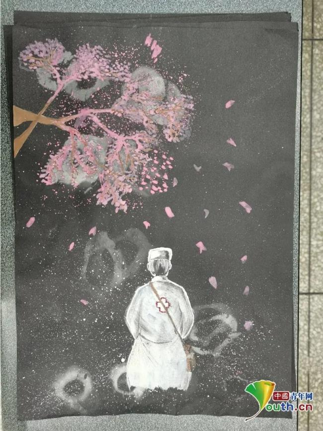 漂亮！大学生用蘑菇孢子